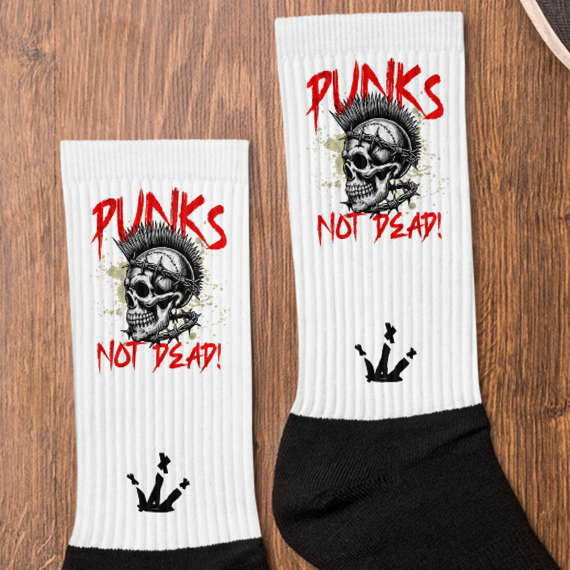 Socken "Punks not dead"